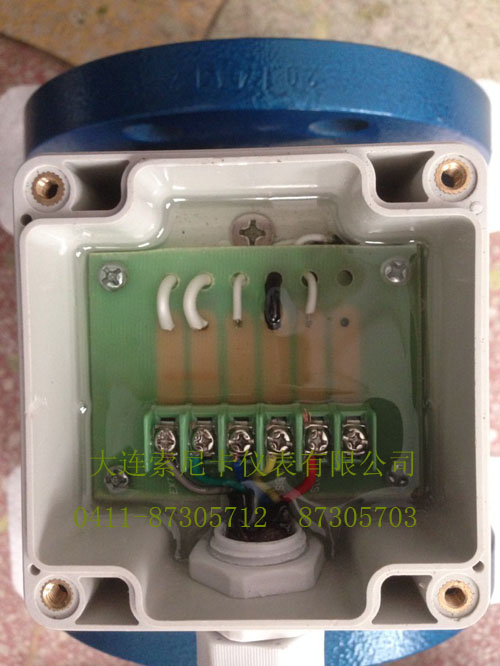 分體式電磁流量計灌膠